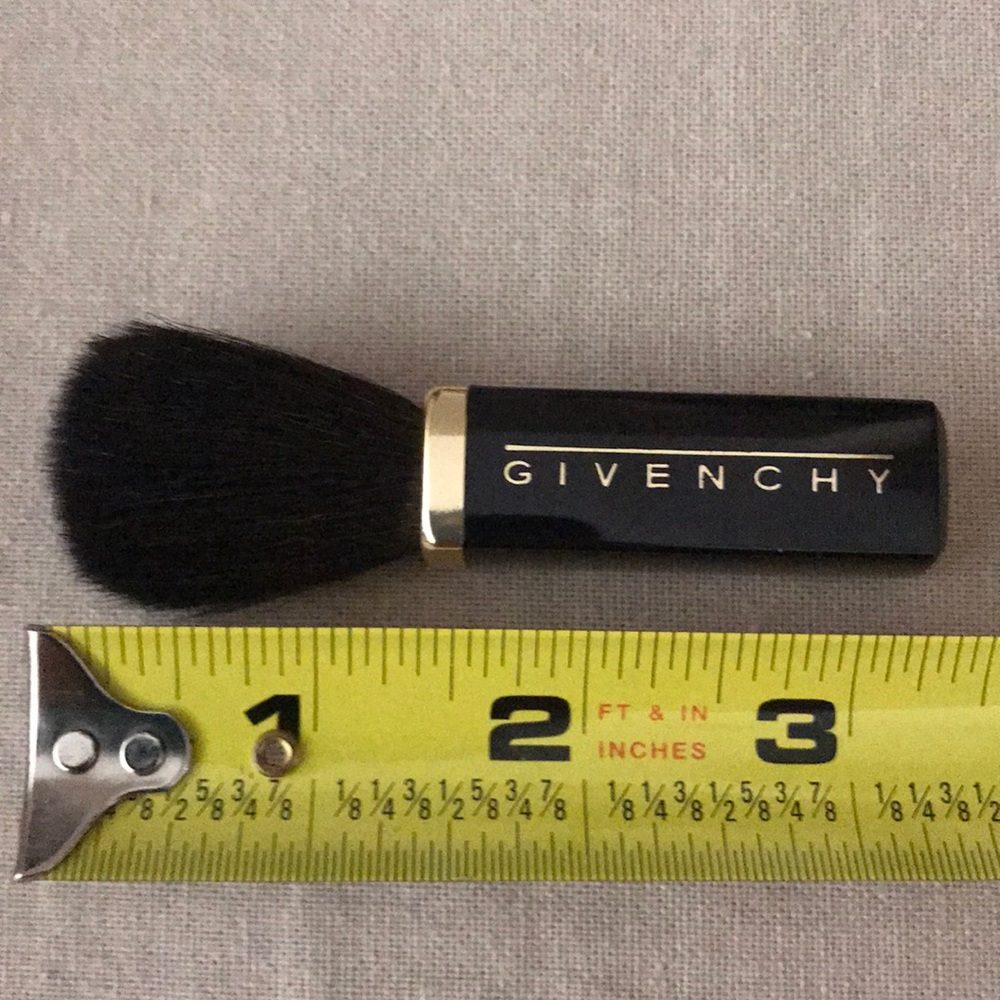 Powder Brush - Picture 3 of 3